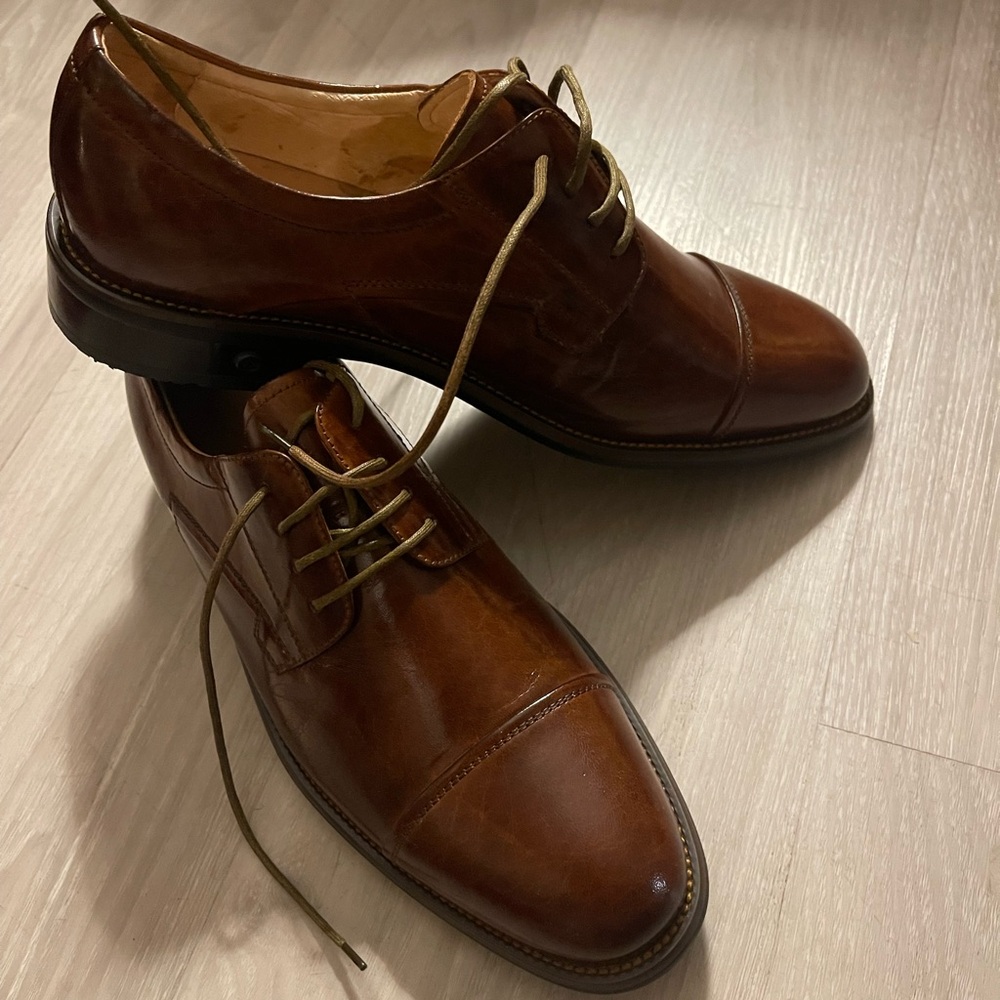 Elegant Brown Leather Men's Oxfords